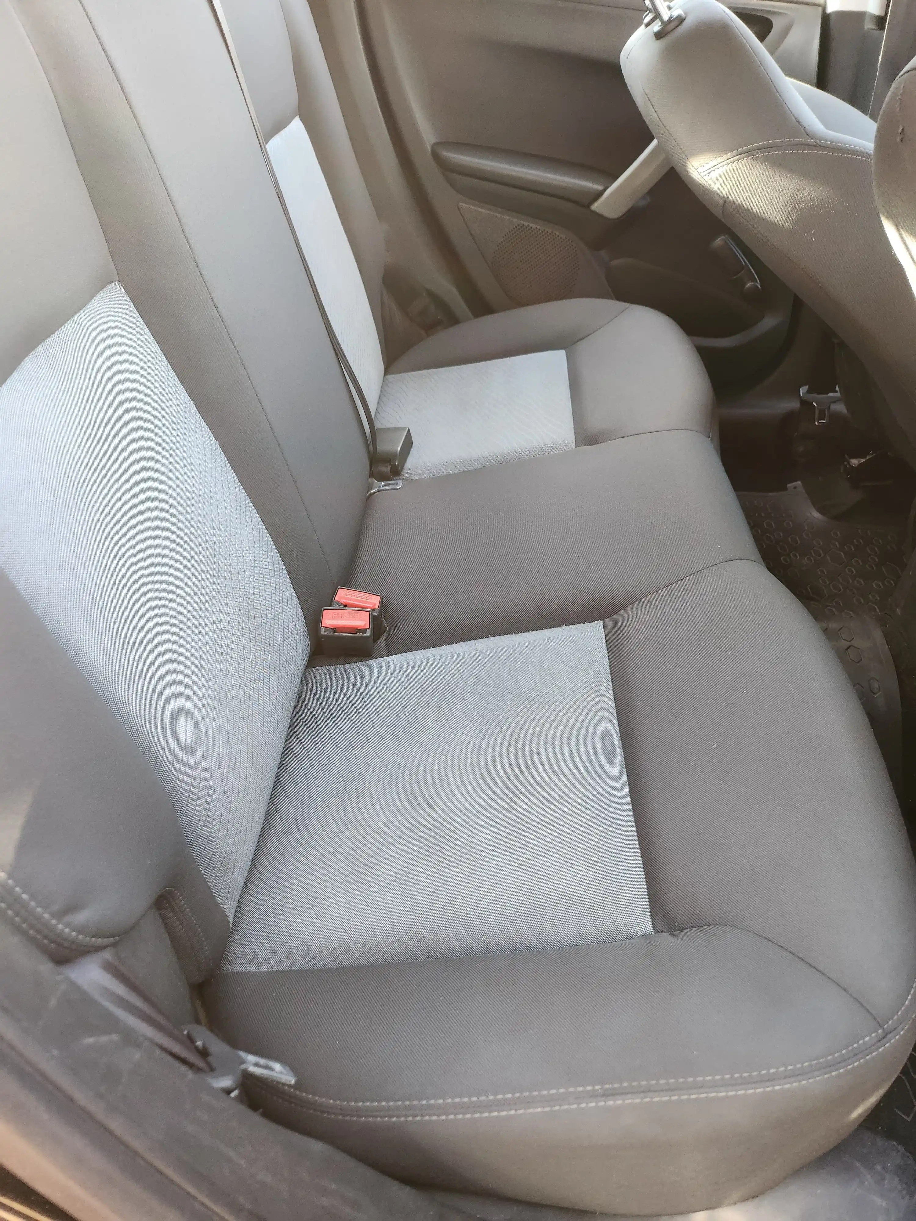 Resultado final de estética interior automotor en Berazategui